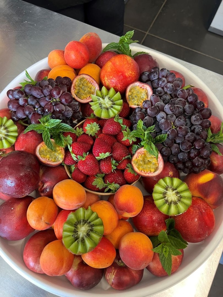 Plateau fruits découpés